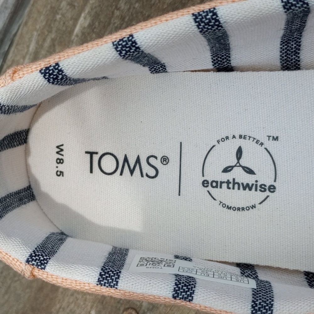 Tom's Flats Peach, worn once, Exc. Sz 8.5 - Picture 3 of 4